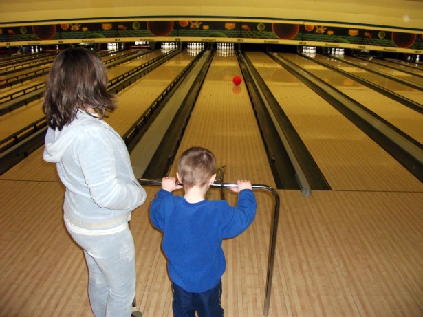 bowling2.jpg