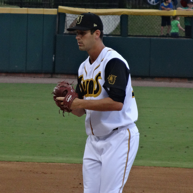 16986347048_ea1ca2b647_z