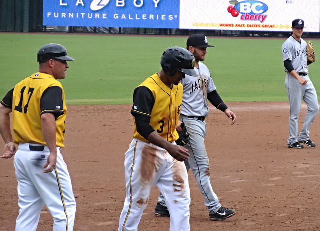 16986470540_4fb0a37f85_z