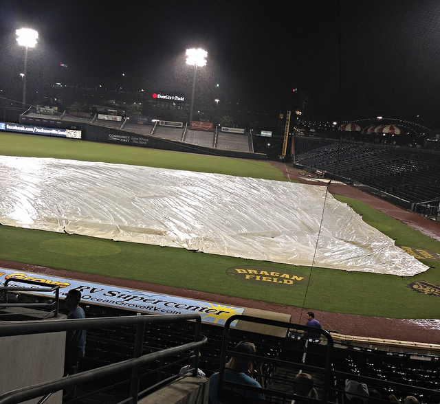 17106950932_b949be7af7_z