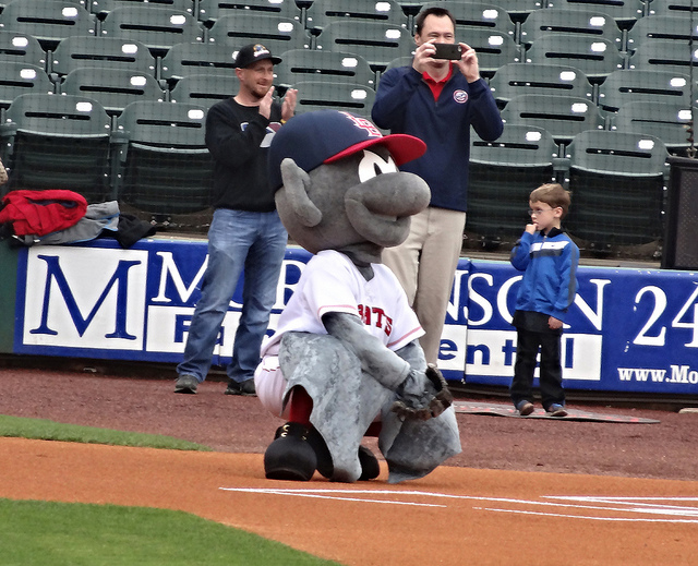 26739869225_18dd7cd90b_z